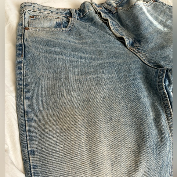 Zara Blue Denim High-Waisted Straight Leg Jeans - Size 8 - Picture 6 of 7